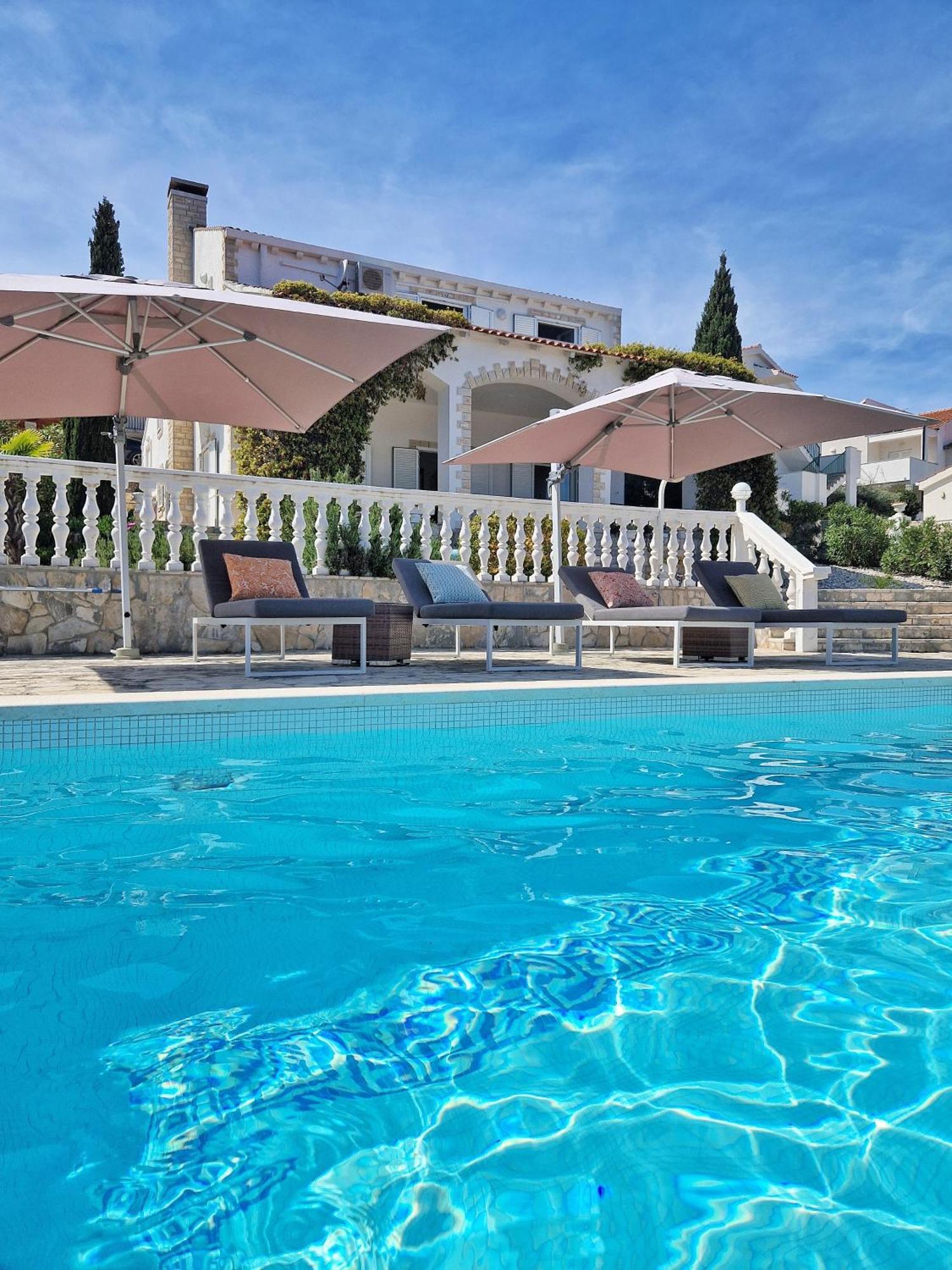 Villa Ensoleillee Solta Kroatien Stomorska Buitenkant foto